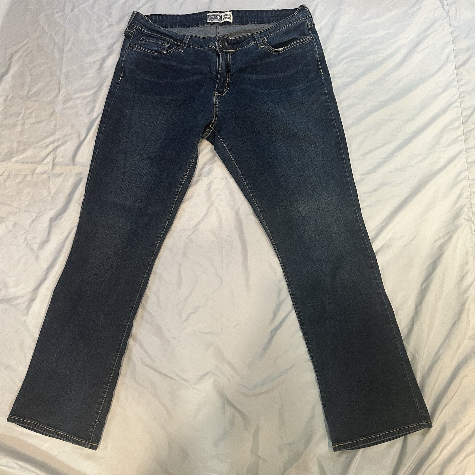 Women’s Signature By Levi Strauss Modern Straight Jeans Dark Wash 18