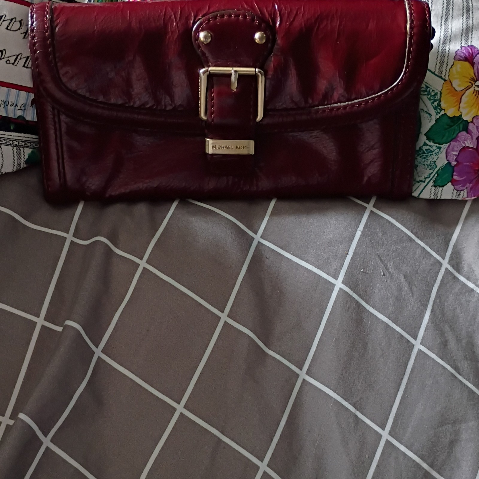 Burgundy Women’s Wallet Buckle Snap Flap Zip Coin Pocket Logo