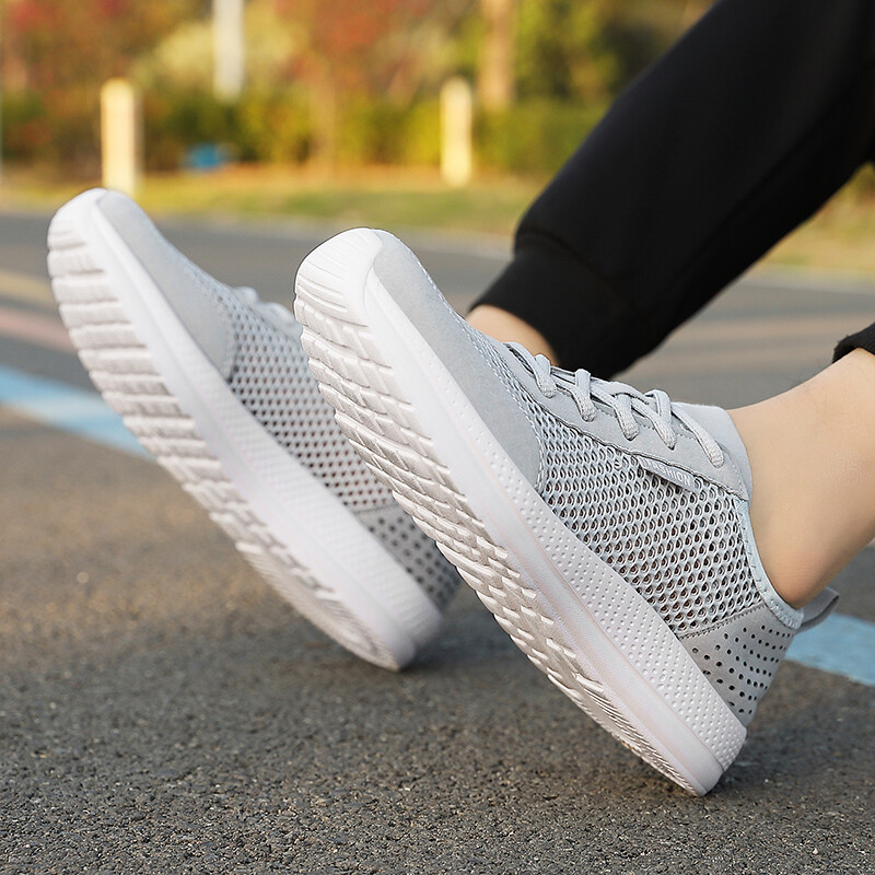 Summer Men’s Casual Sports Shoes Breathable Mesh Comfy Gym Fitness Jogging Shoes