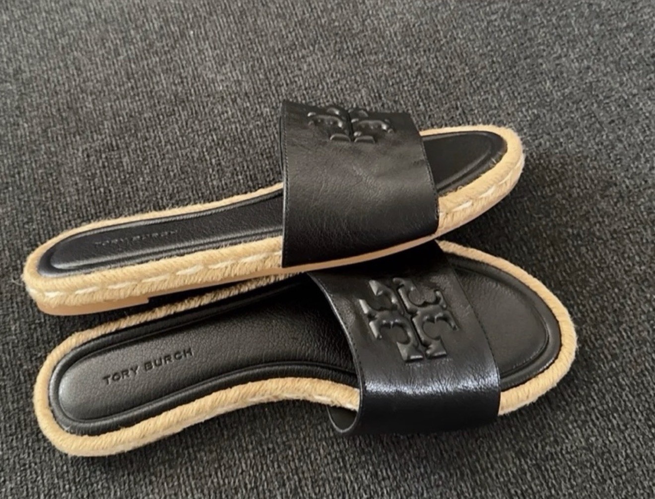 Tory Burch. Everly Sandals, black leather, size 8, Slightly used