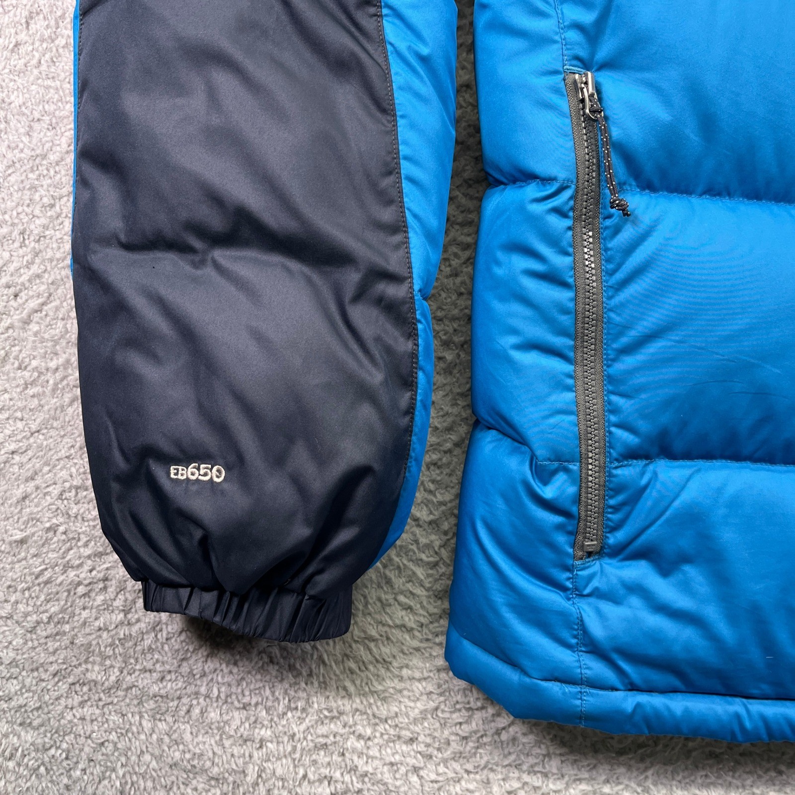 Eddie Bauer Puffer Jacket Mens Medium Blue Black EB650 Down Fill Winter Coat