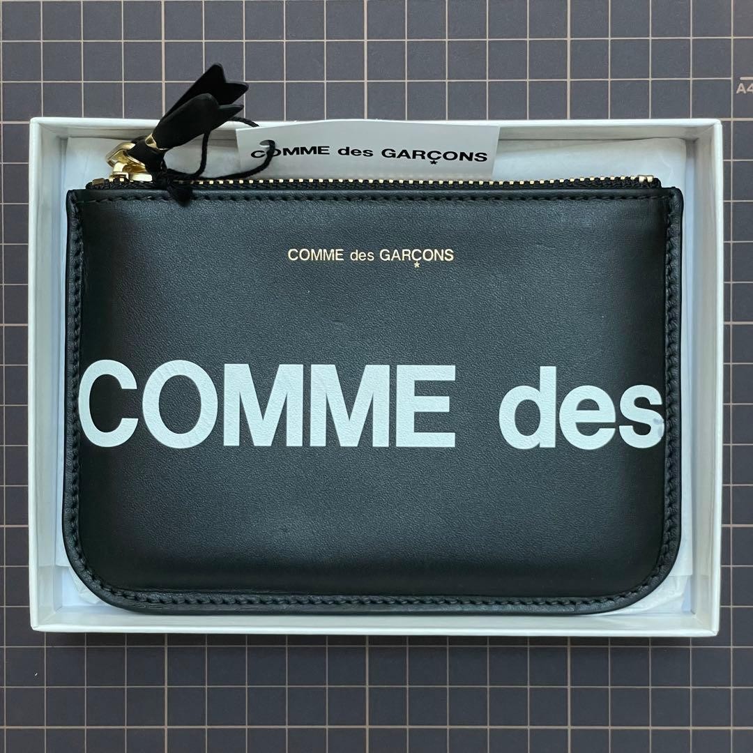 Comme des Garcons Wallet SA8100HL Huge Logo Black Leather Coin Pouch NEW