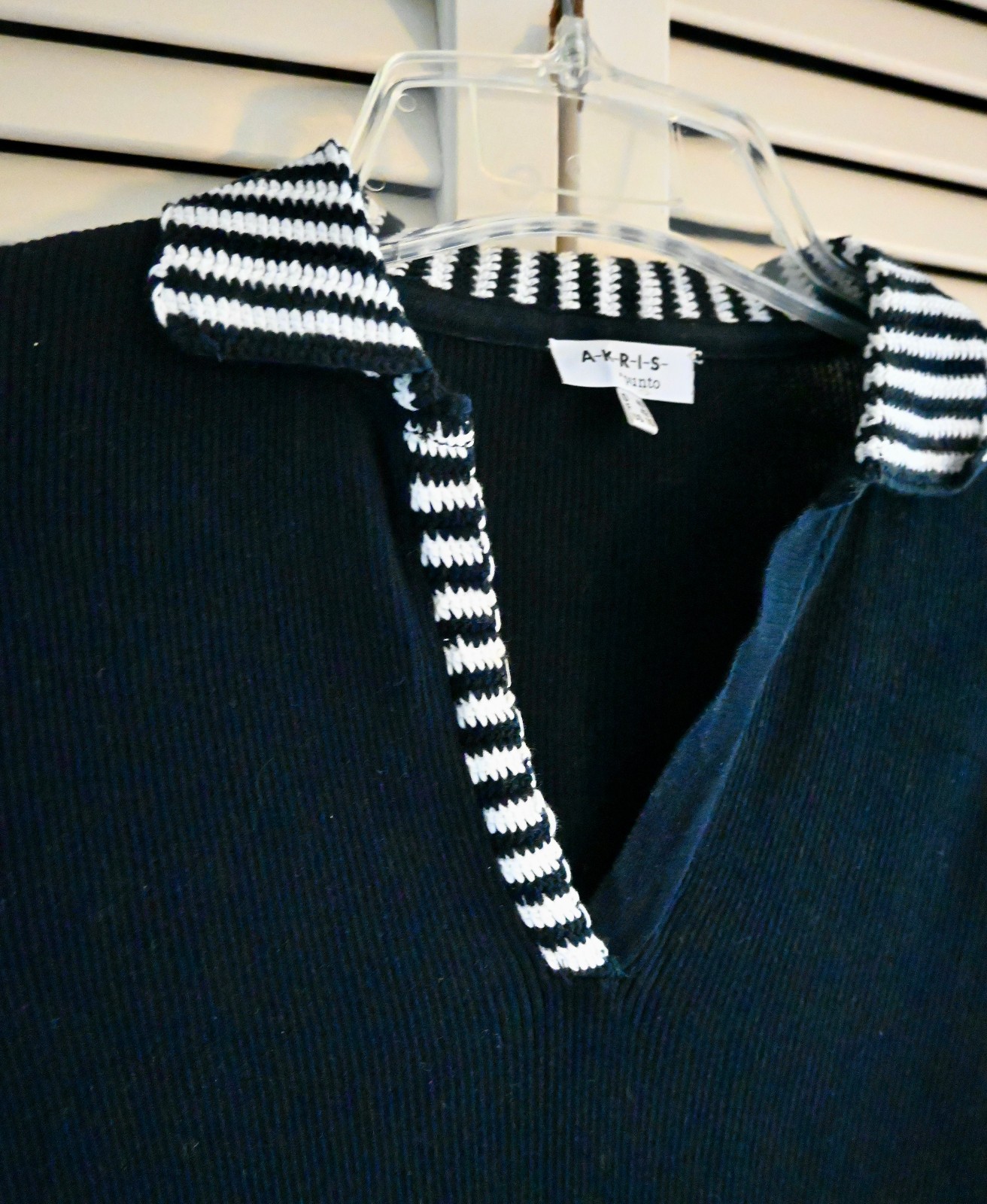 Vintage AKRIS Slim Fit 100% Cotton Cap Sleeve Knit Top Navy Sz 10