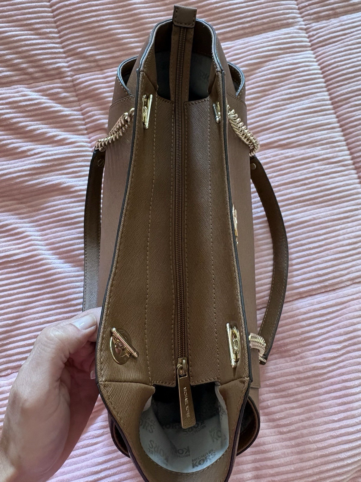 Michael Kors Brown Large Handbag Zip Closure Chain Shoulder Straps Gold Hardware