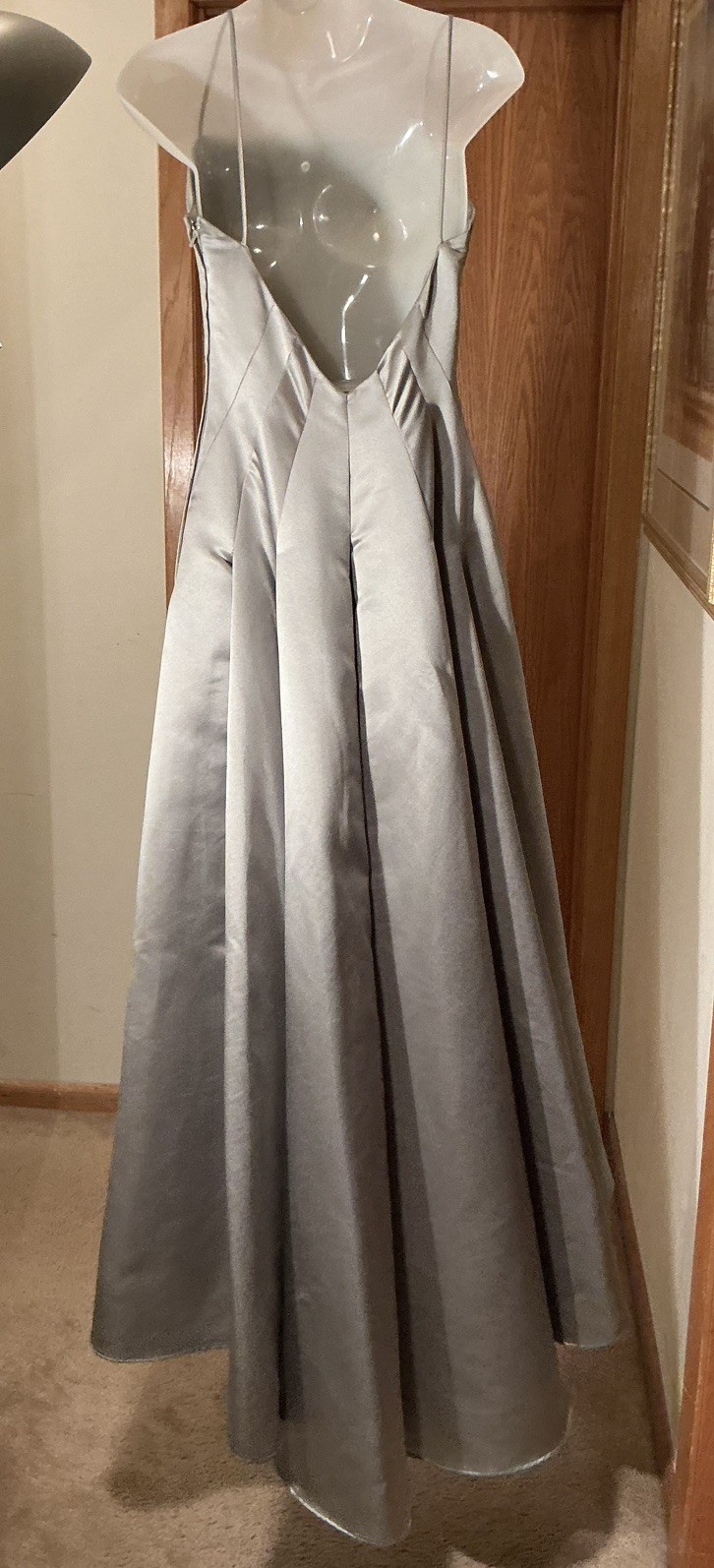 Bill Levkoff Classics Icy Platinum Green A-Line Ballgown w Train Size 8 / small
