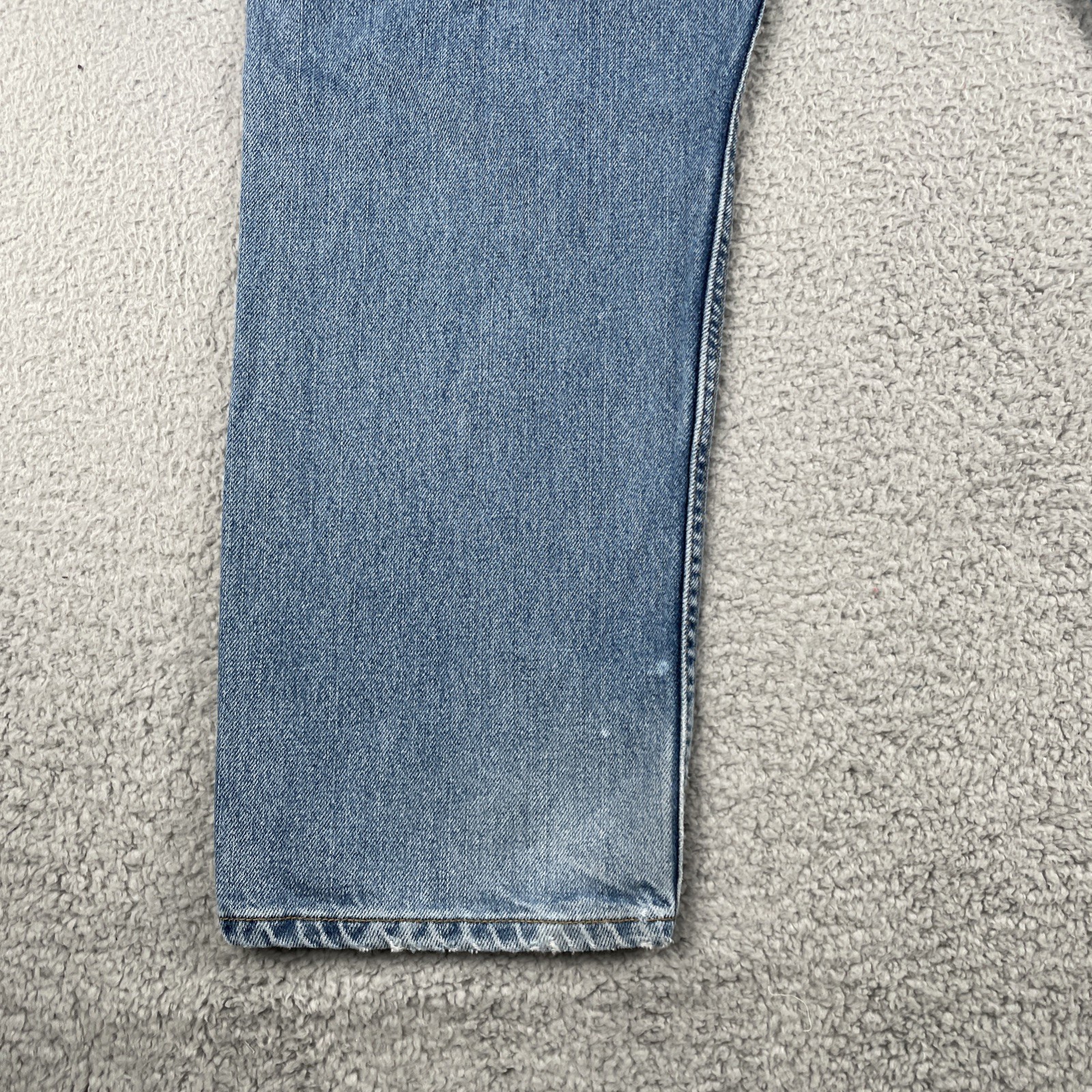 Vtg Levi’s 505 Denim Jeans Stone Washed Blue 36×29 Measures 35×28 EUC Y2K