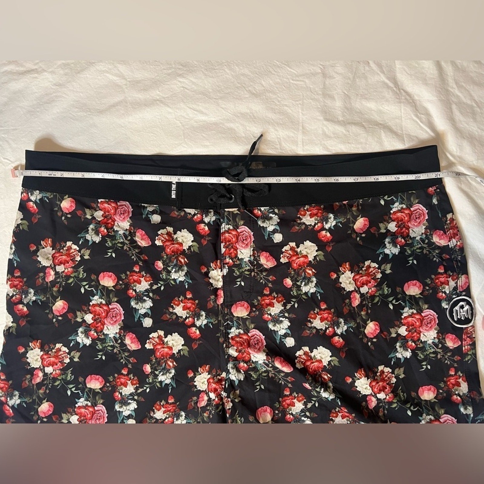 IHeartRaves Into The AM Men’s Floral Black Red Board Shorts 38
