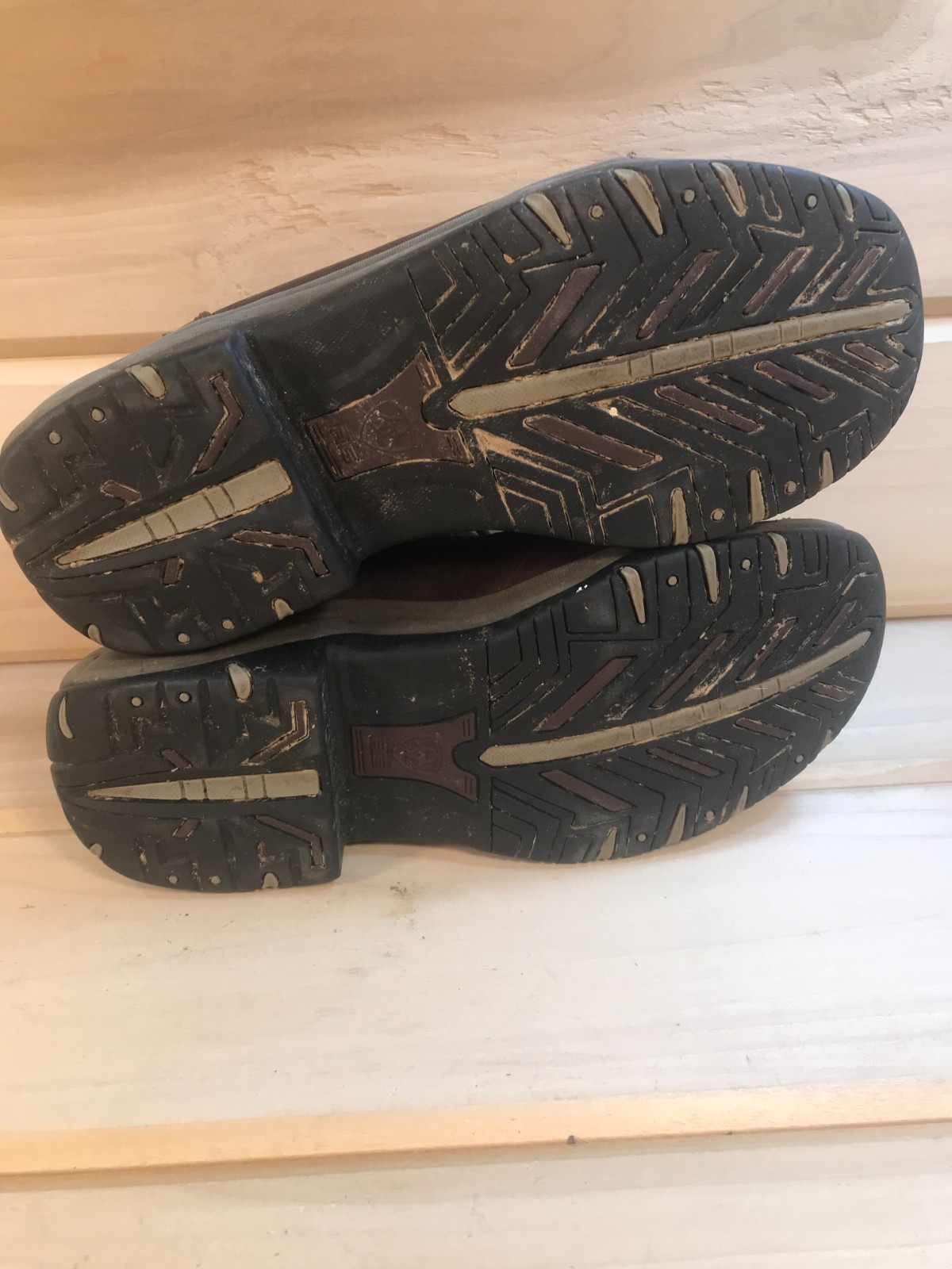 Ariat ATS Hiking Boots Mid Top Size 7B Leather Rubber 10004138