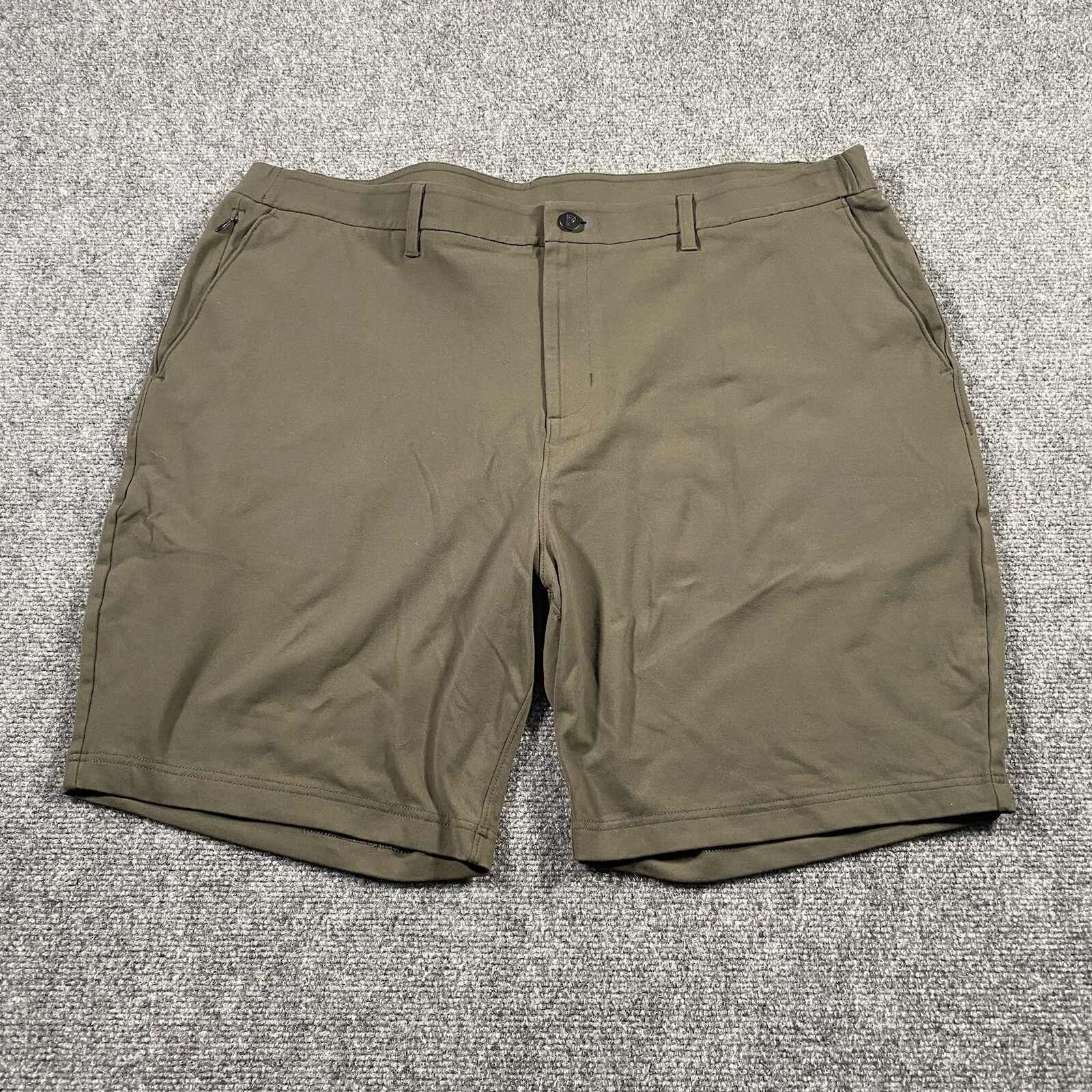 Public Rec Work Day Shorts Mens Size 42 Olive Green Stretch Performance Fabric