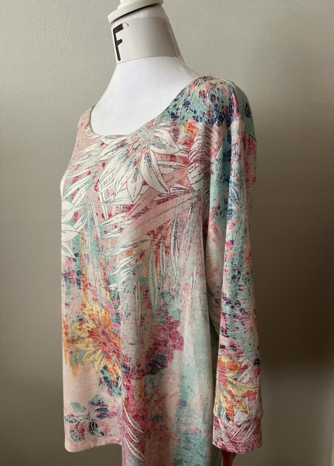 Christopher & Banks PETITE, Floral pattern long sleeve blouse, size P/XL