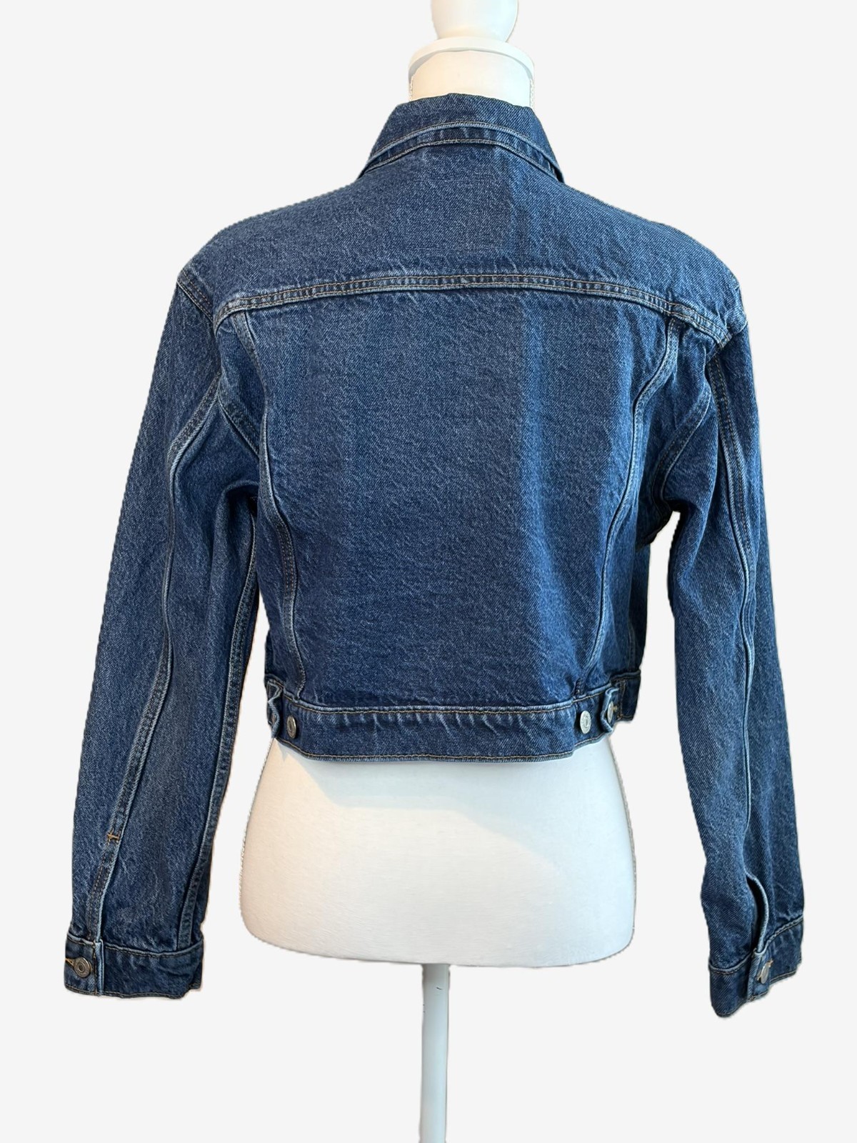 Levi’s Cropped Denim Jacket Womens Large Blue Trucker Jean Jacket Button Front
