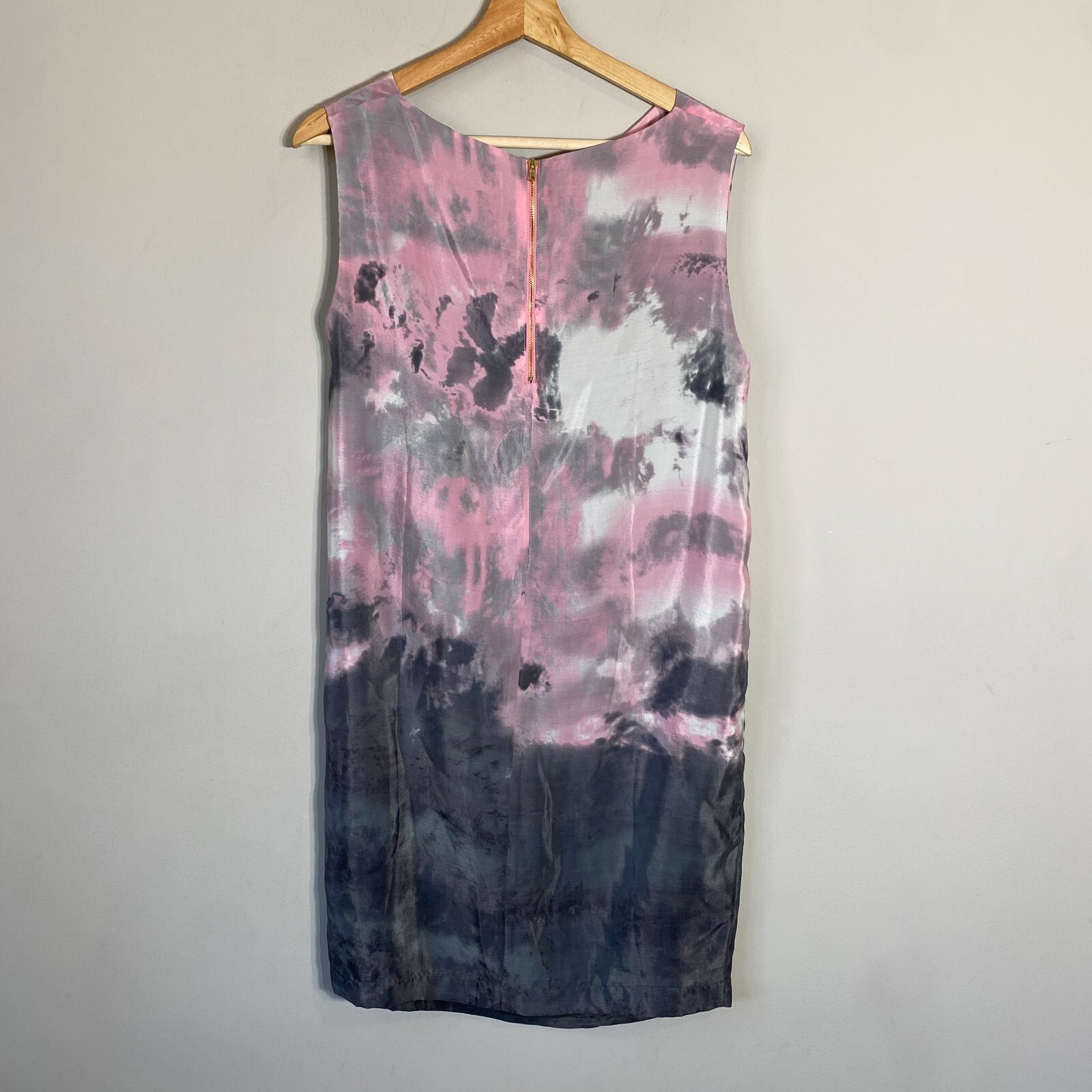 Line & Dot 100% Silk Sleeveless Mini Dress Womens Medium Gray Pink Cocktail