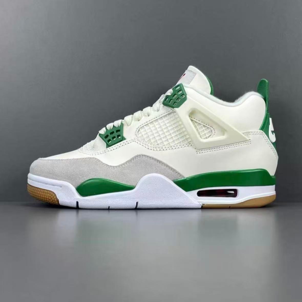 Nike SB x Air Jordan 4 “Pine Green” Men’s Classic Basketball Shoes