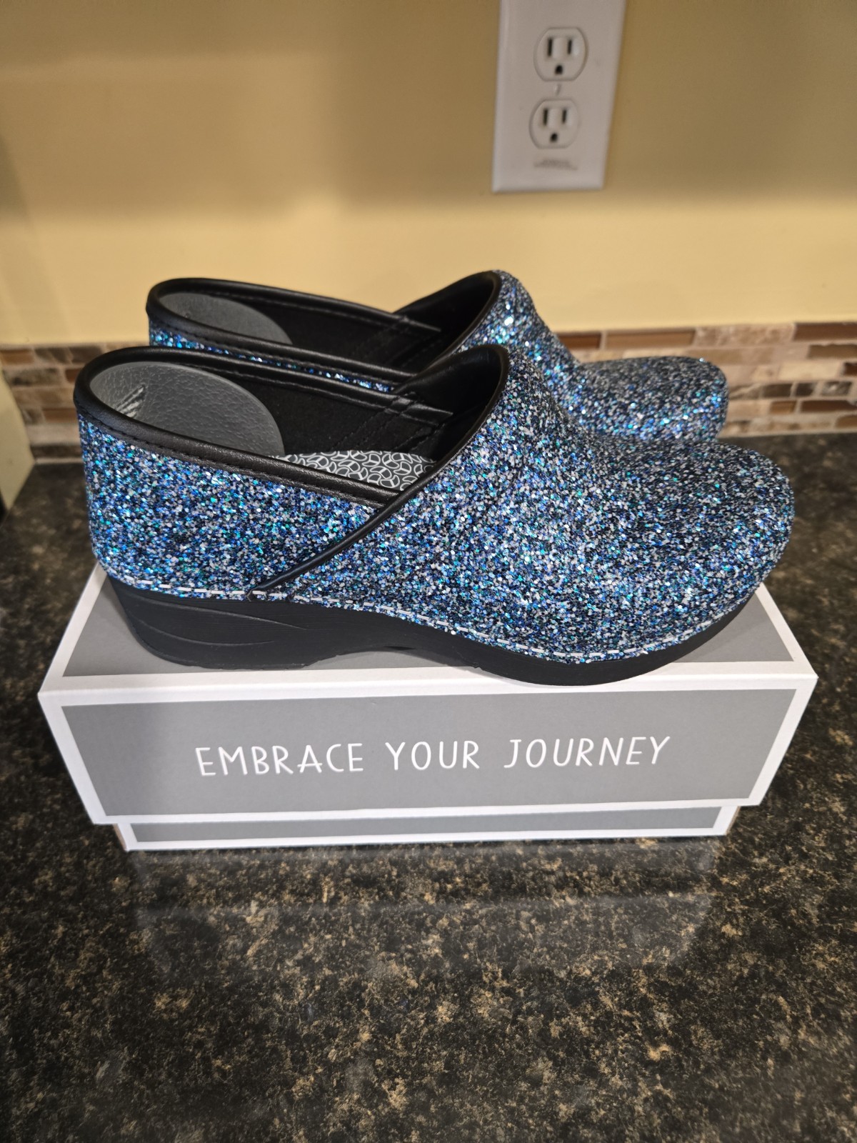 Womans Dansko XP 2.0 Clog Glow Glitter Blue 39 US 8/8.5