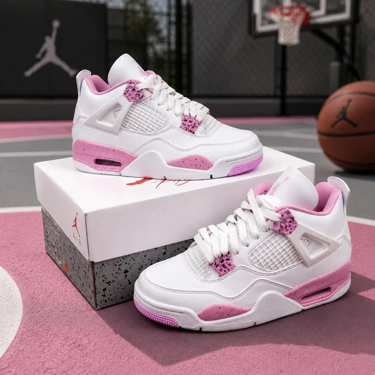 Jordan 4 Retro White Pink Oreo Size US (Womens)