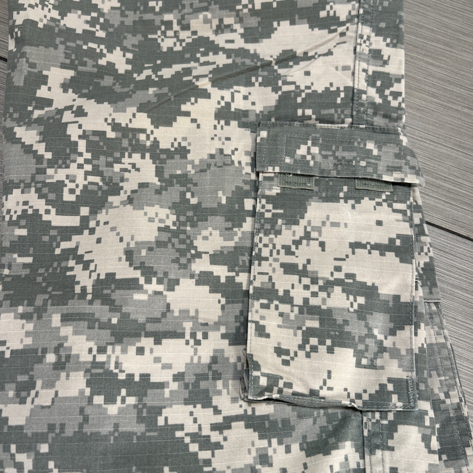 US Army Combat Uniform ACU Digital Camo Trousers Large/Long USGI Rip Stop