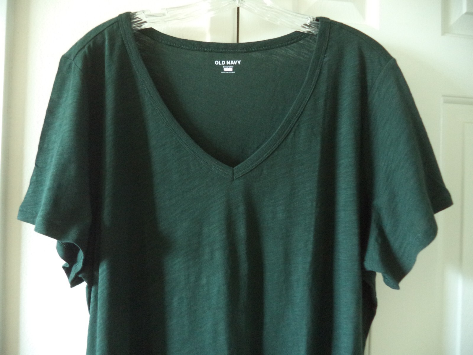 Hot! Old Navy Forest Dark Green Slight Slub V-Neck T-shirt Knit Top 14 16 Large