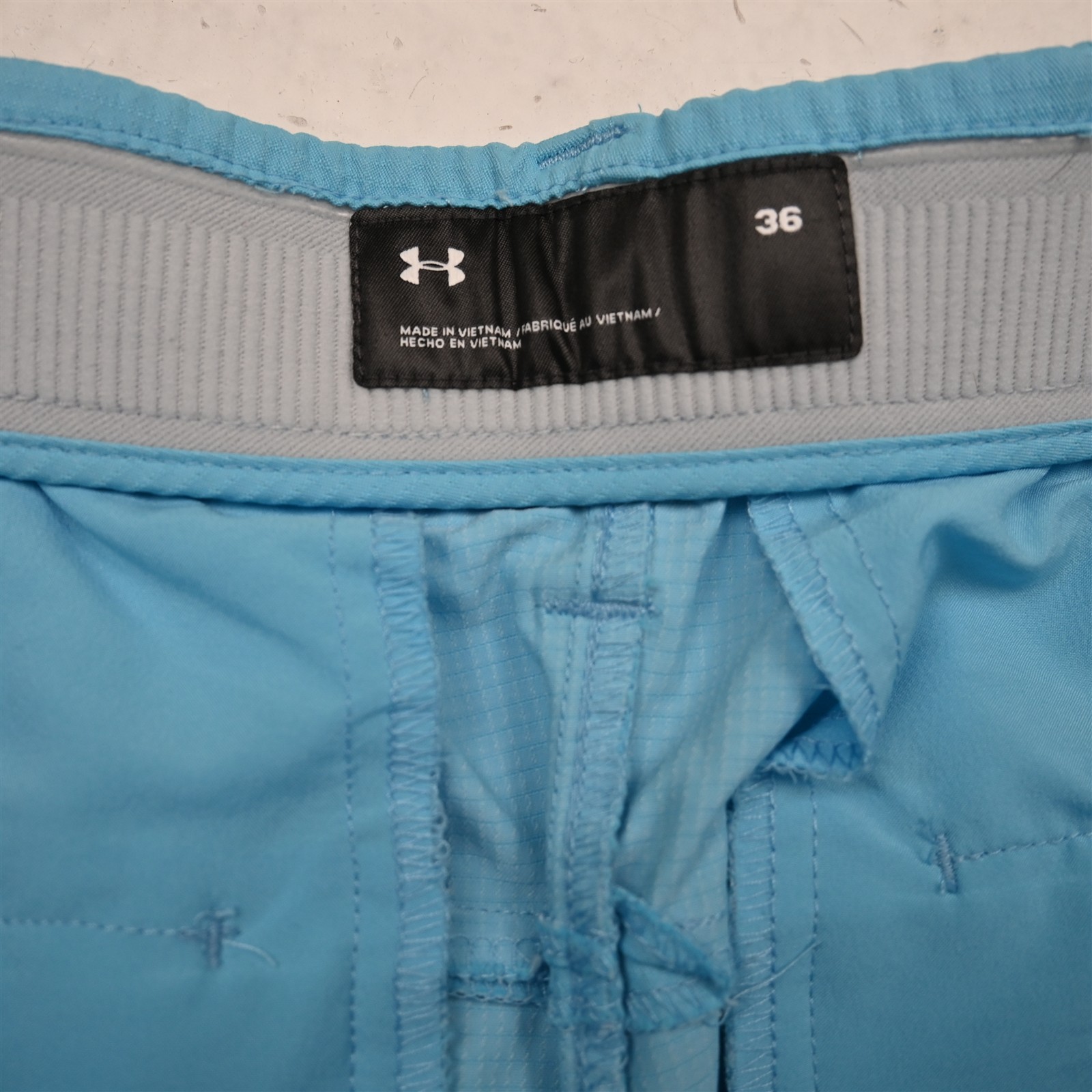 Under armour 36×9″ Bright Blue UM8817 Iso-Chill Airvent Golf Mens Shorts