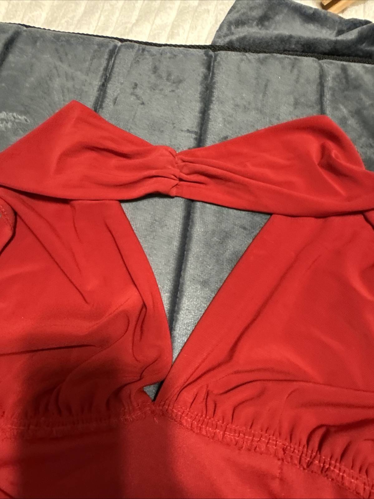 B. Darlin Women’s Red Halter Evening Dress Size M Formal Gown