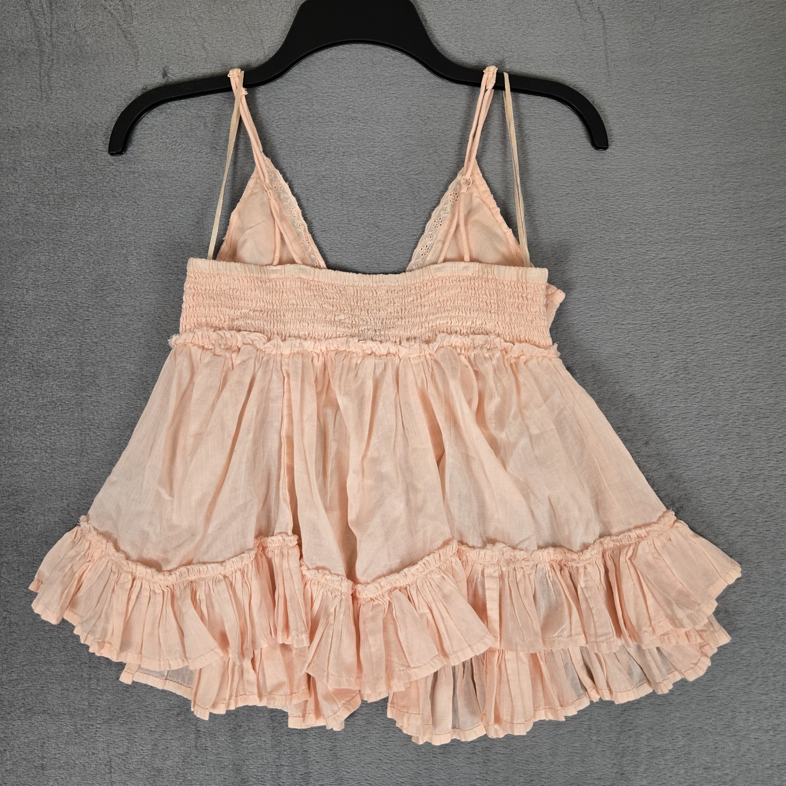 Rebellion Again Blouse Womens Medium Peach Ruffle Camisole Lace V-Neck *READ