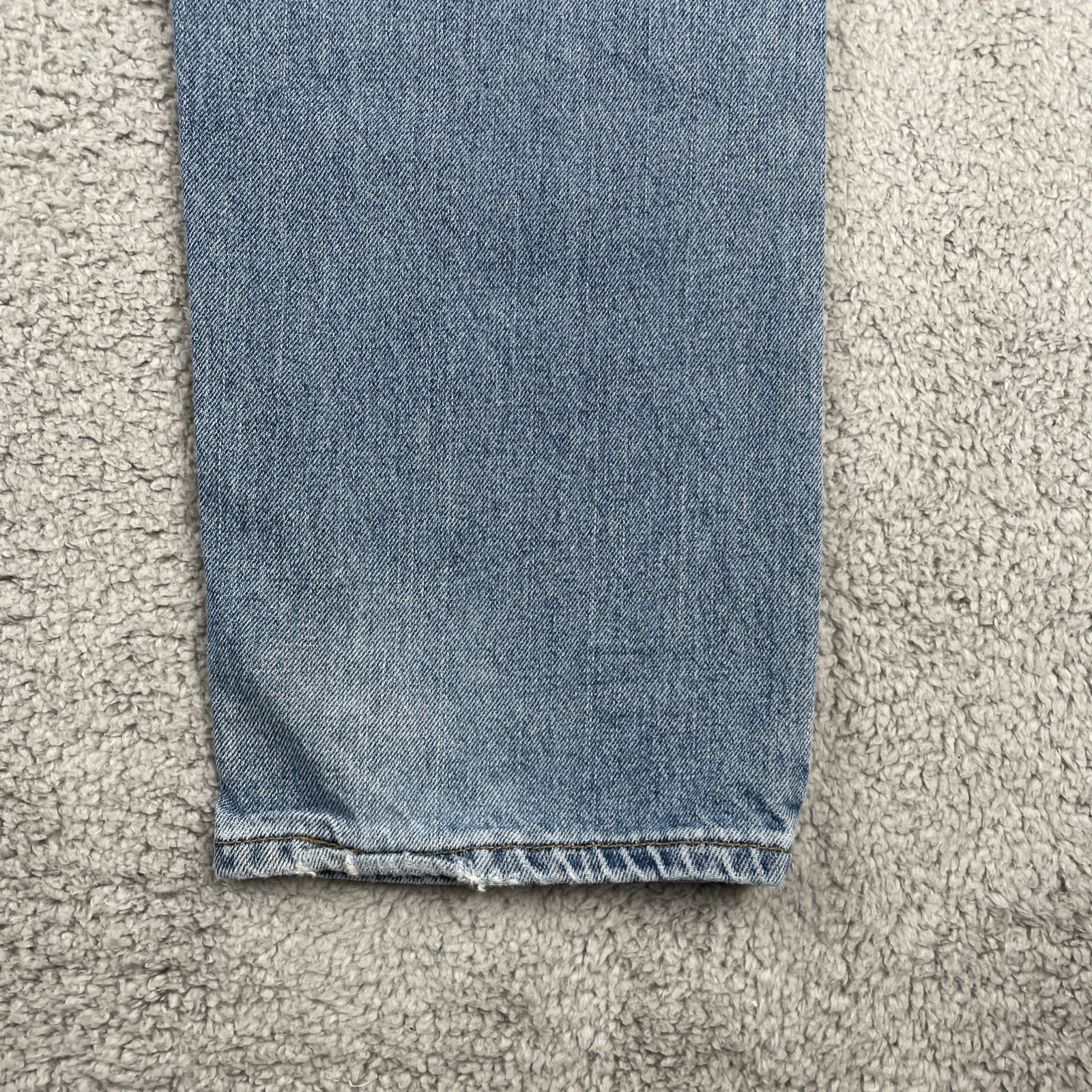 Vtg Levi’s 505 Denim Jeans Stone Washed Blue 36×29 Measures 35×28 EUC Y2K