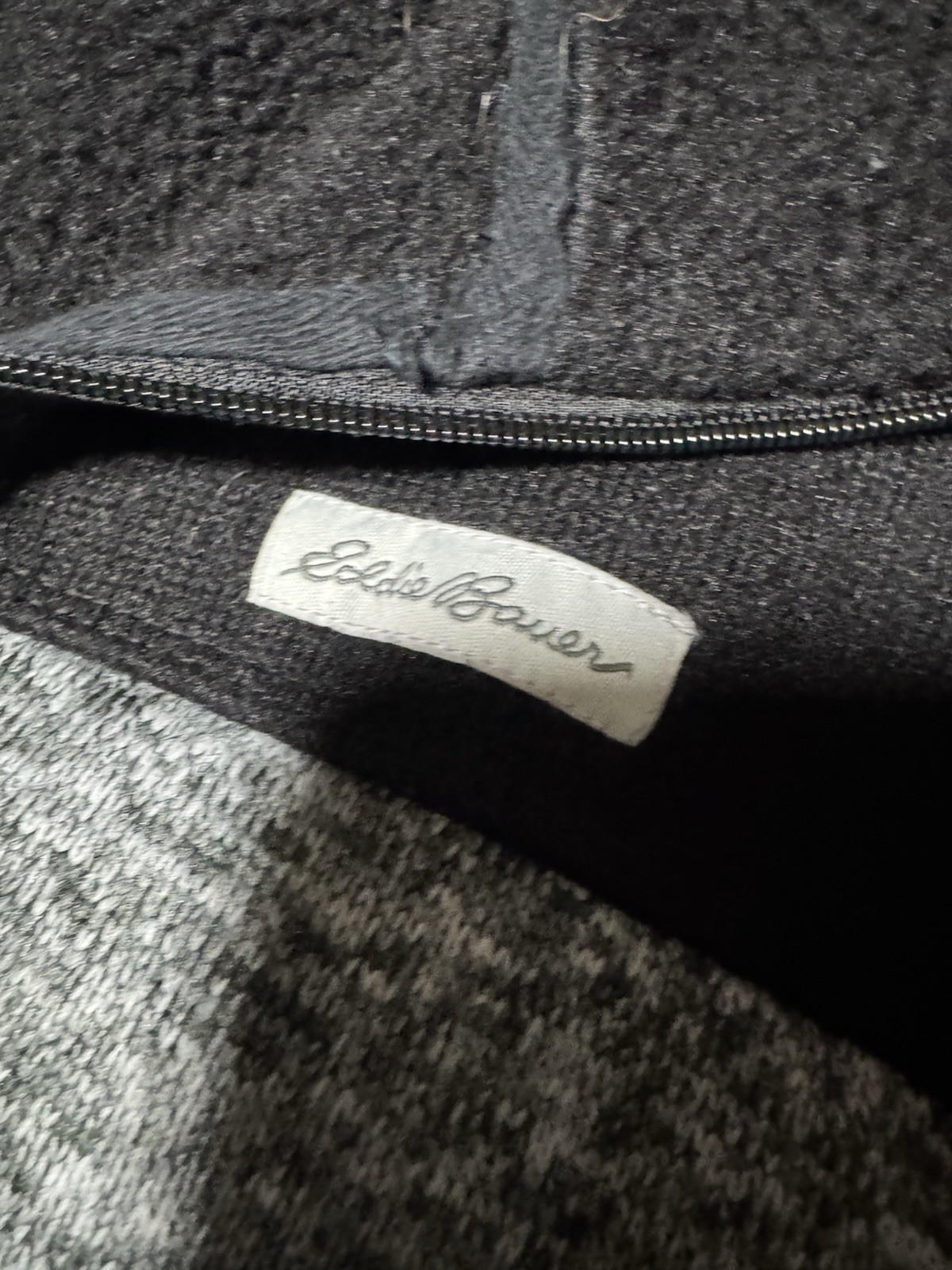 Eddie Bauer 1/4 Zip Black Grey Sweater Men’s L Pullover Long Sleeve Mock Neck