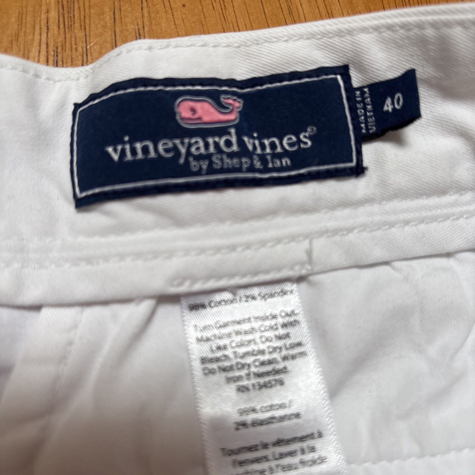 Vineyard Vines Shorts Men’s Size 40 White Cotton Club Shorts