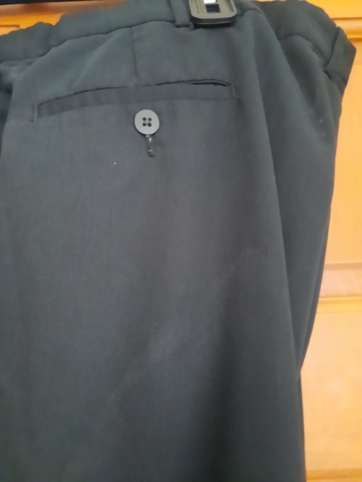 Mens Savane black dress pants 42×32 in very good condition. Soft and comfortable