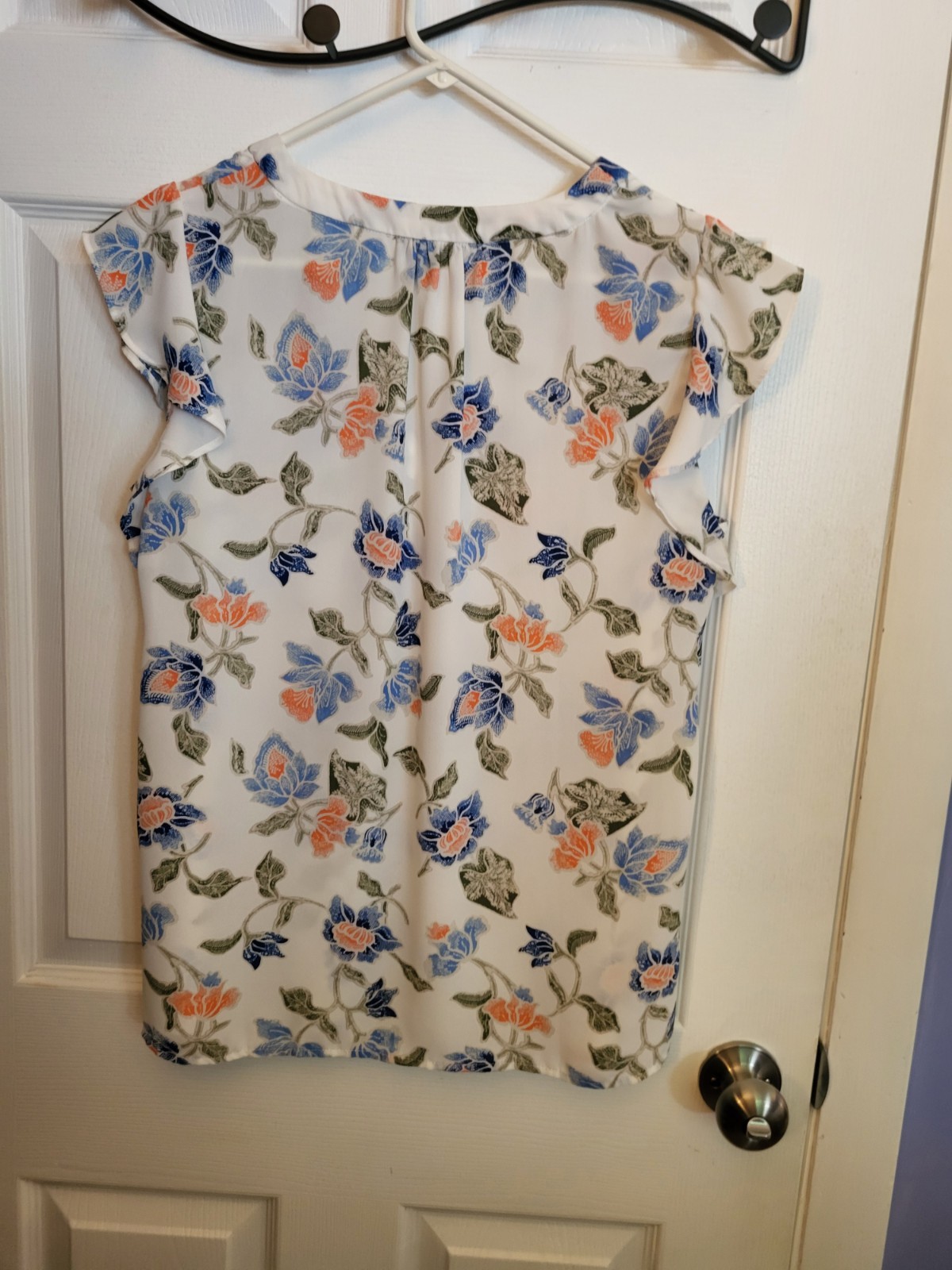 Medium Premise Studio Flutter Sleeve Blouse Women’s Blue Orange Green
