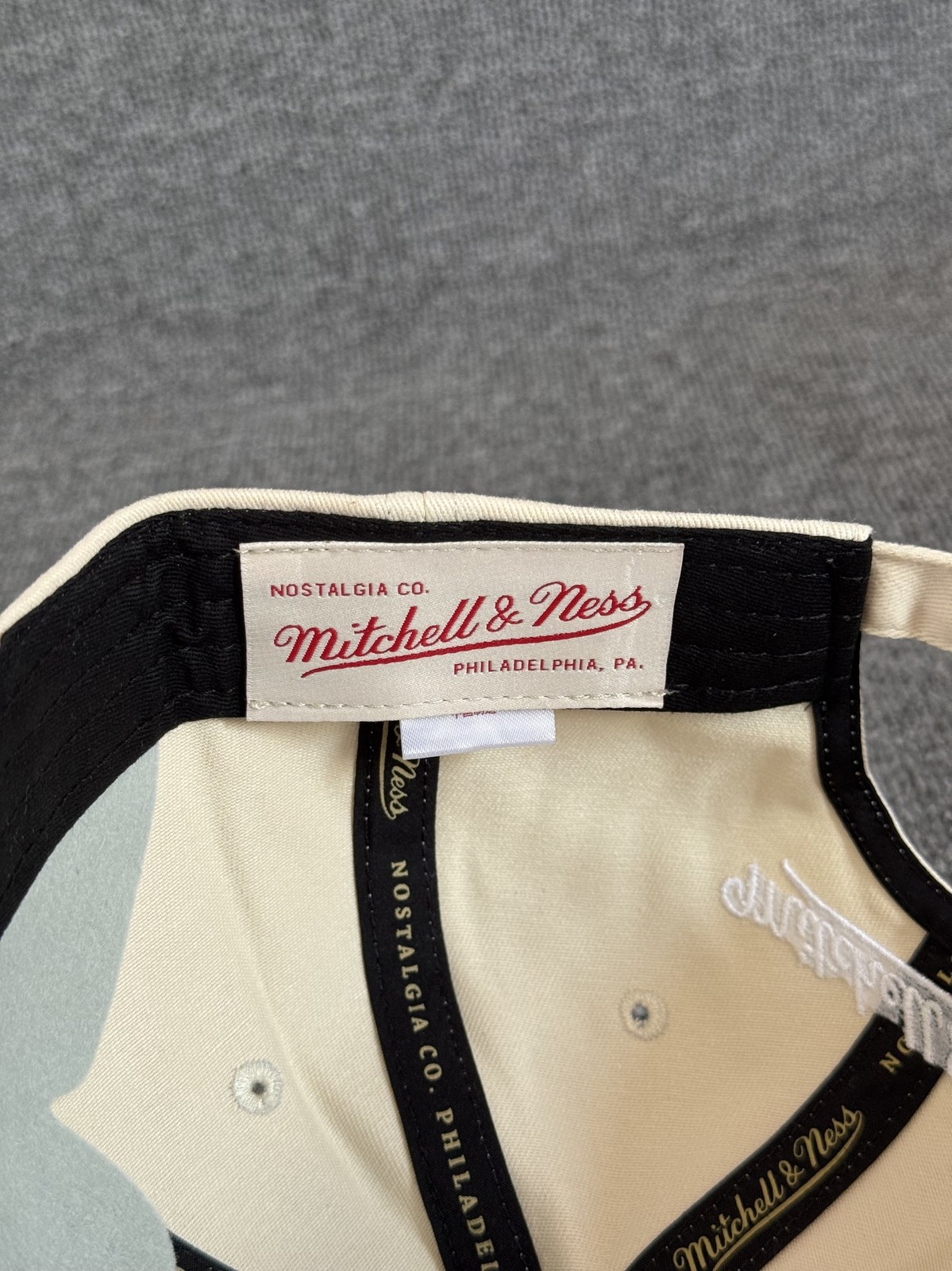 Mitchell & Ness Eagles Dad Hat Strapback Cream NFL Cap Unknown Size