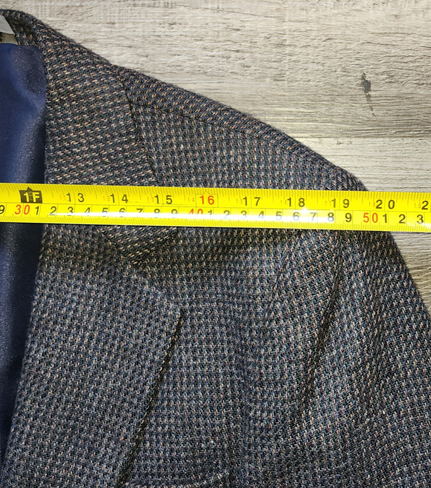 Vintage Haggar Men’s 44R Tweed Two Button Made In USA Sport Jacket Suit Blazer