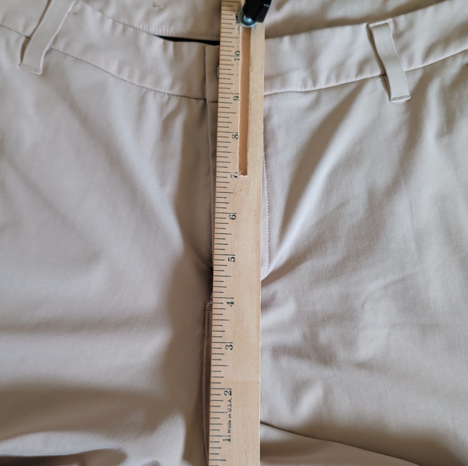 Lululemon Commission Classic Fit Shorts Mens 31 Beige Warpstreme Pockets Active