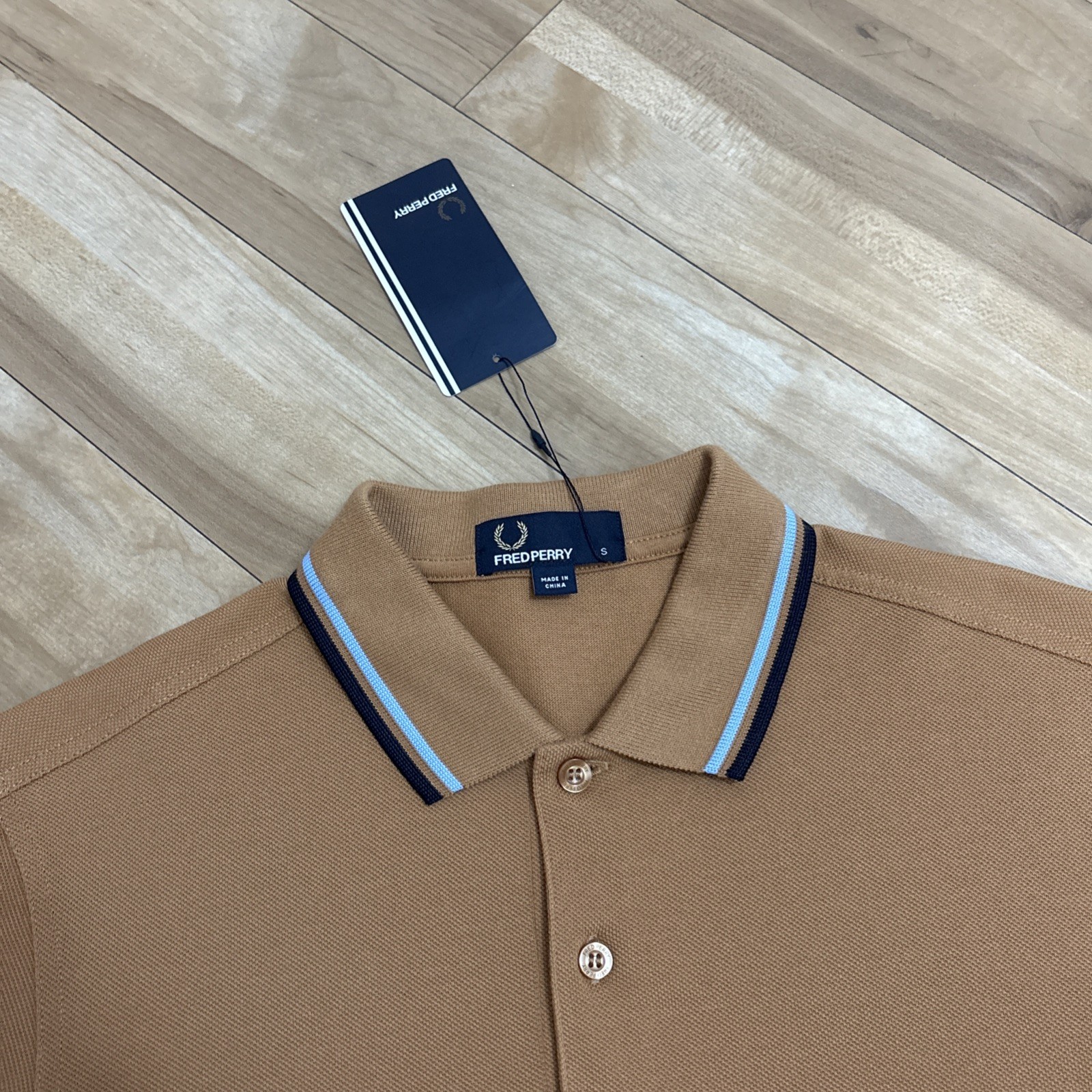 Fred Perry M3600 Polo Mens Size Small Dark Caramel/Snow White/Silver Blue BNWT