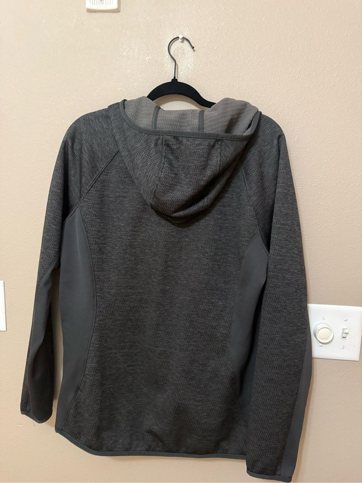 The North Face Dark Gray Full-Zip Hooded Fleece Jacket