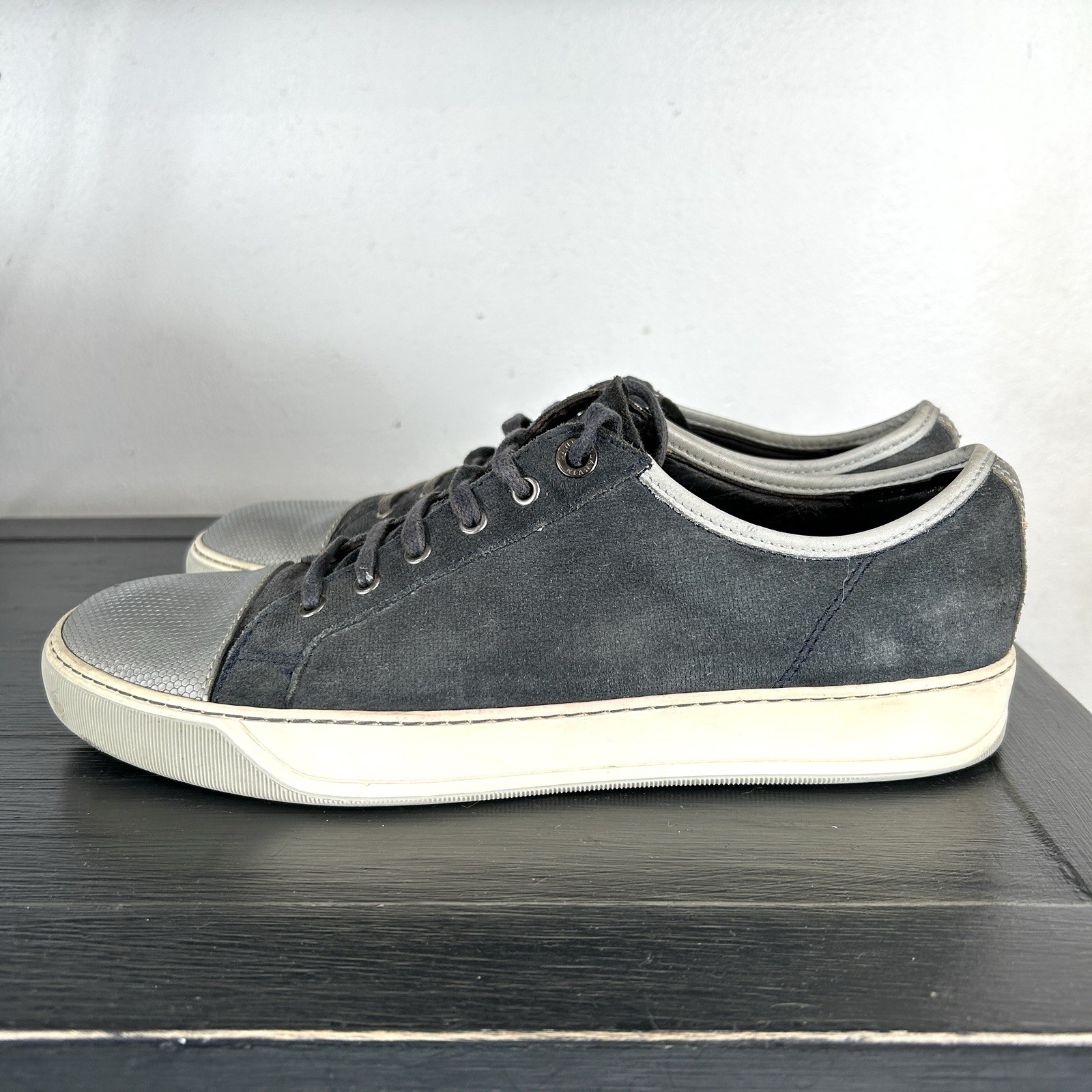 U20162 Lanvin Suede Sneakers Mens 9 Gray Lace Up Low Top DBB2VL1 Designe G2U
