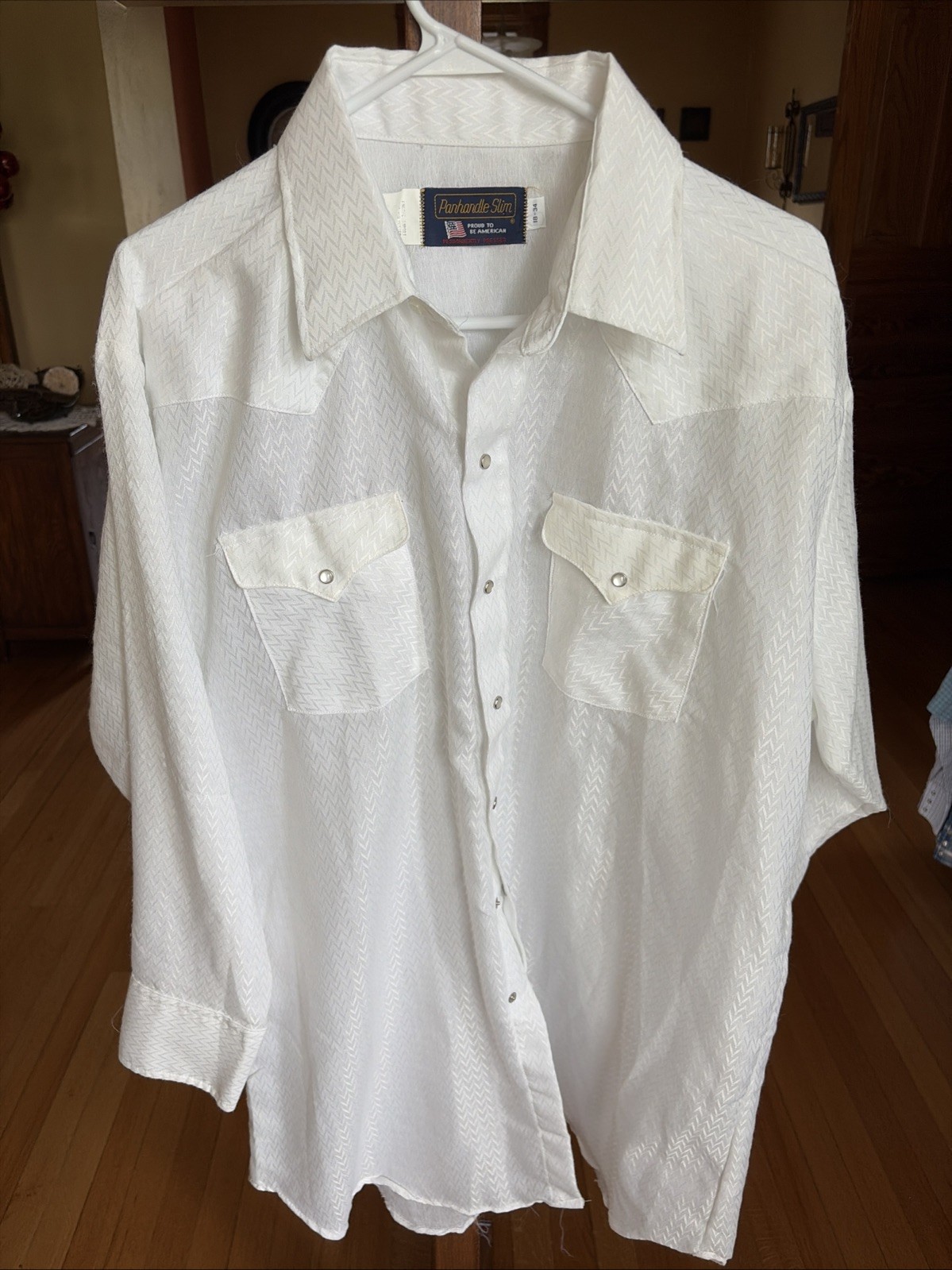 Men’s White Long Sleeve Pearl Snap