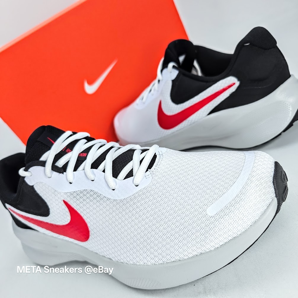 Nike Revolution 7 US 13 Mens White Red Black Grey Trainer Running FB2207 102 NIB