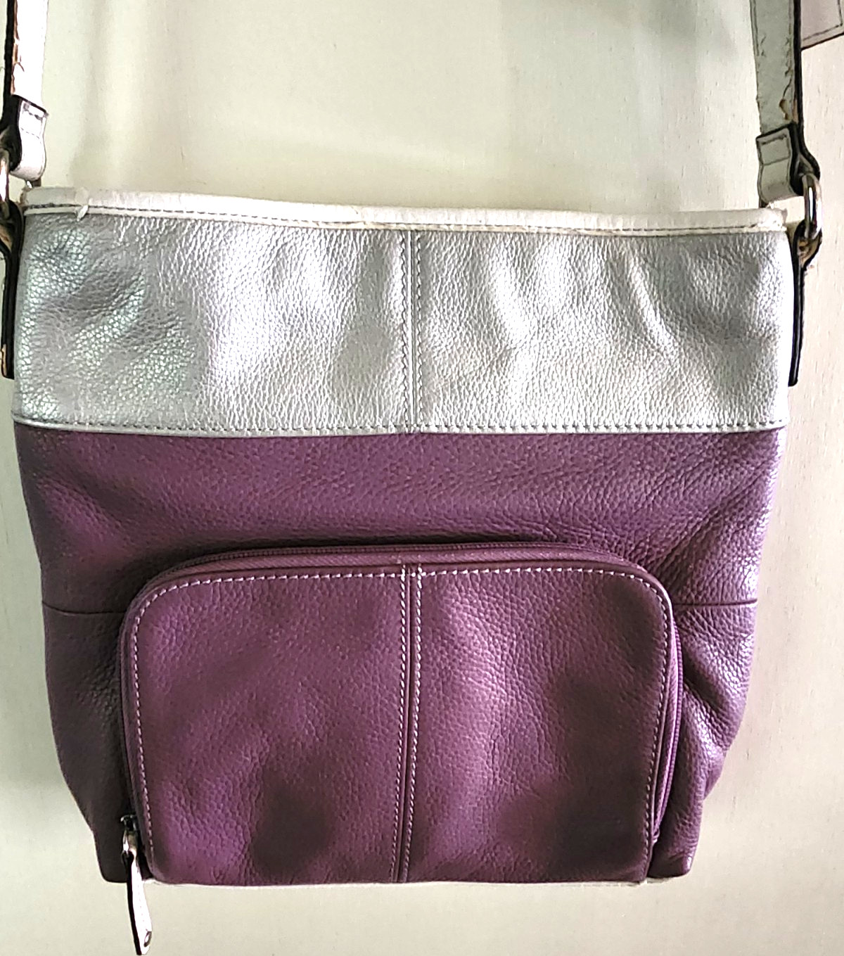 * UNIQUE * Tignanello Colorblock Leather Crossbody: Purple, White/Stone, Silver