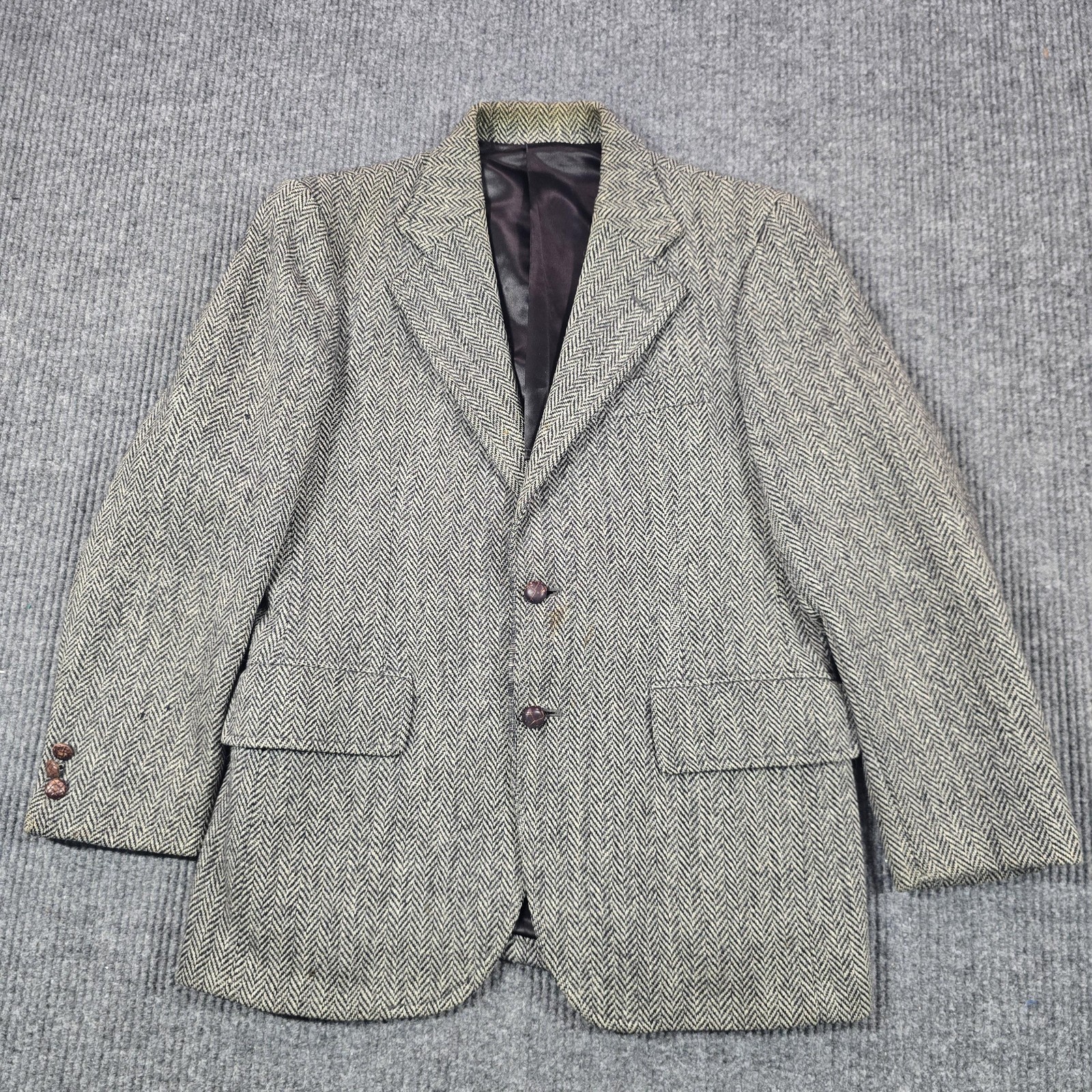 Vintage Harris Tweed Blazer Mens 36 Gray Wool Herringbone Tweed Single-Breasted