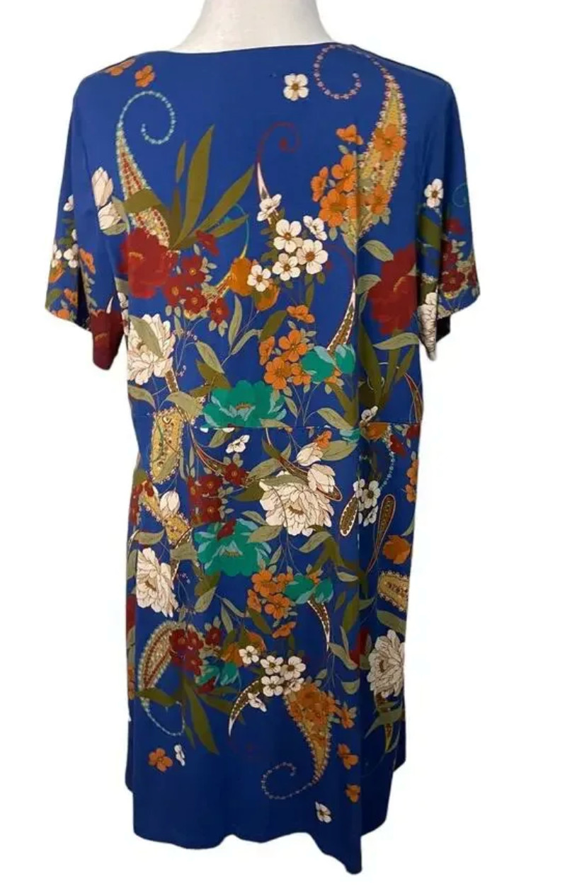 Johnny Was Knee Length BLUE Floral dress, Size Large. Excellent condition.