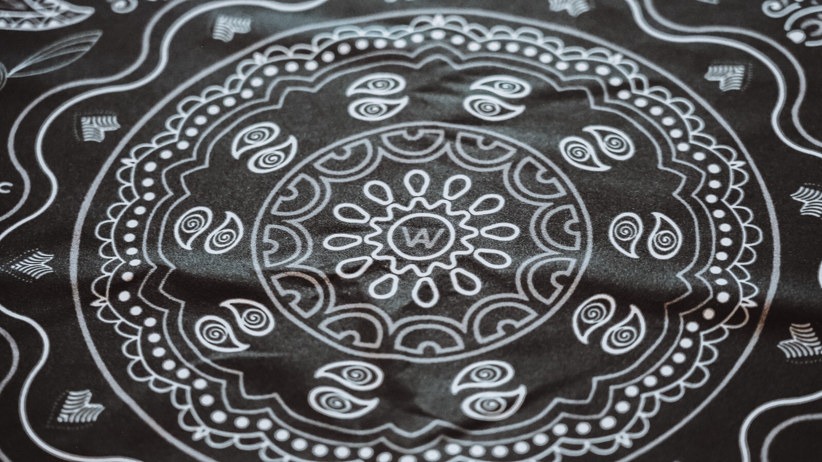 EXTRA Large Soft Polyester Non Fading Paisley Bandana or Wildrag 26 x 26 Inches