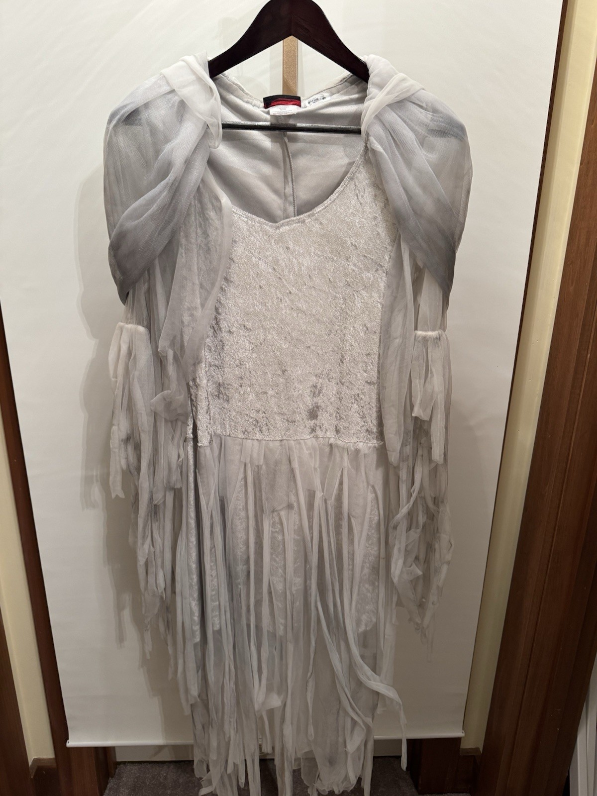 Unknown Ghost Costume From The Wardrobe Dept Of Universal Studios – Size M