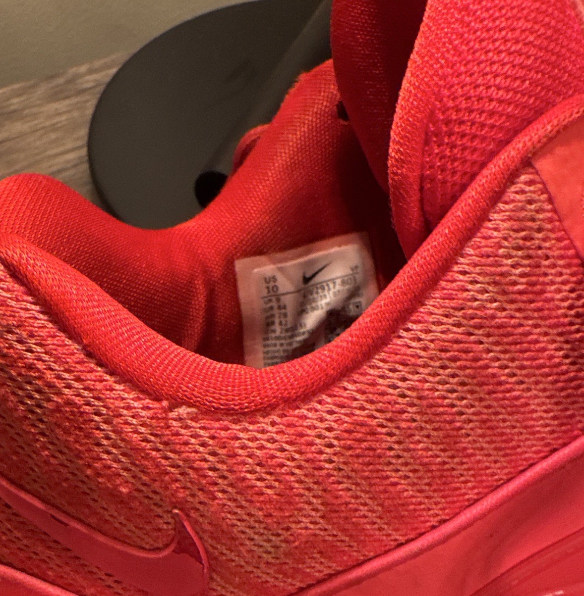 SIZE 10 KD 16 Red Basketball Shoe