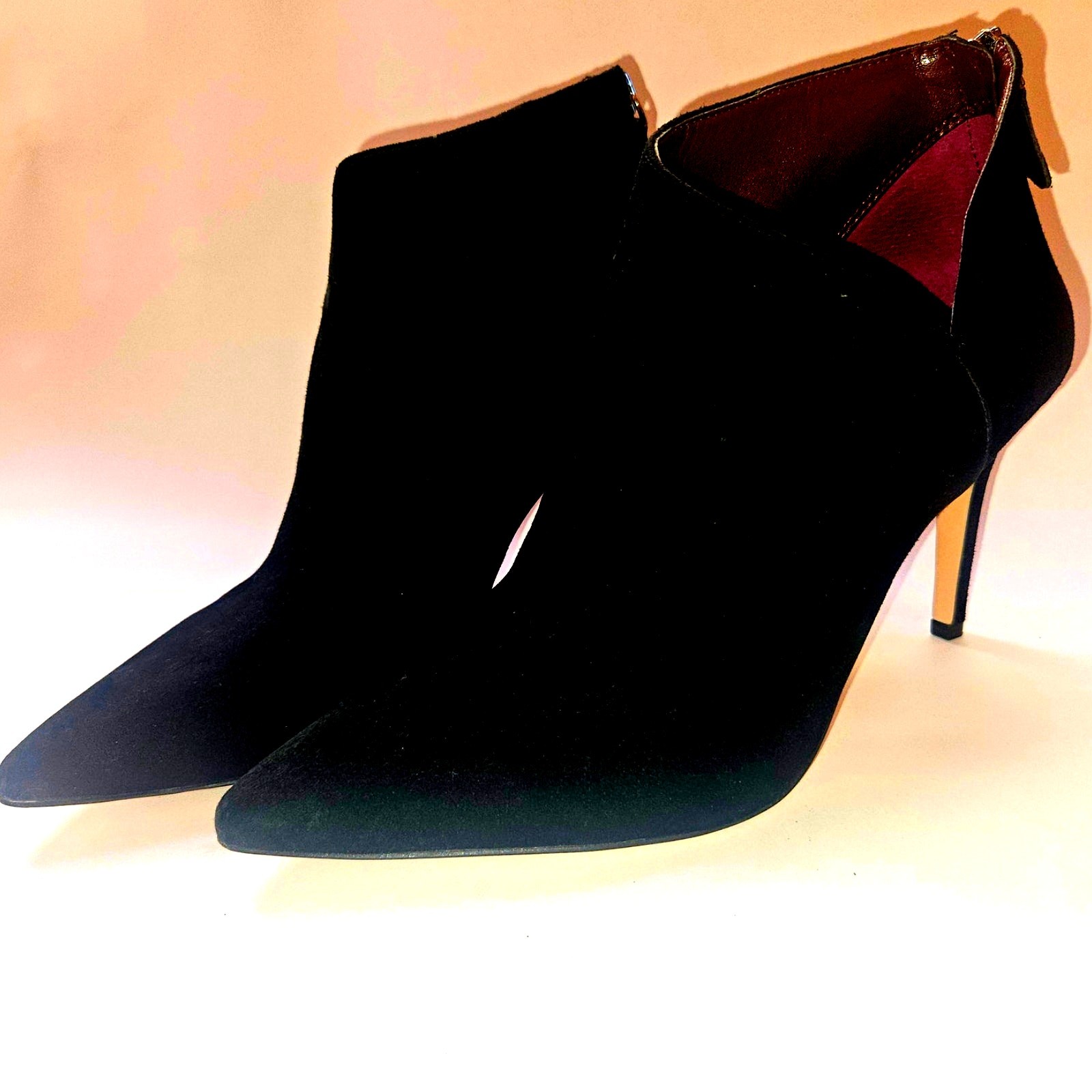 Enzo Angiolini Low Black Suede Boots Heels Booties, Size 8, Zip Back, Sexy