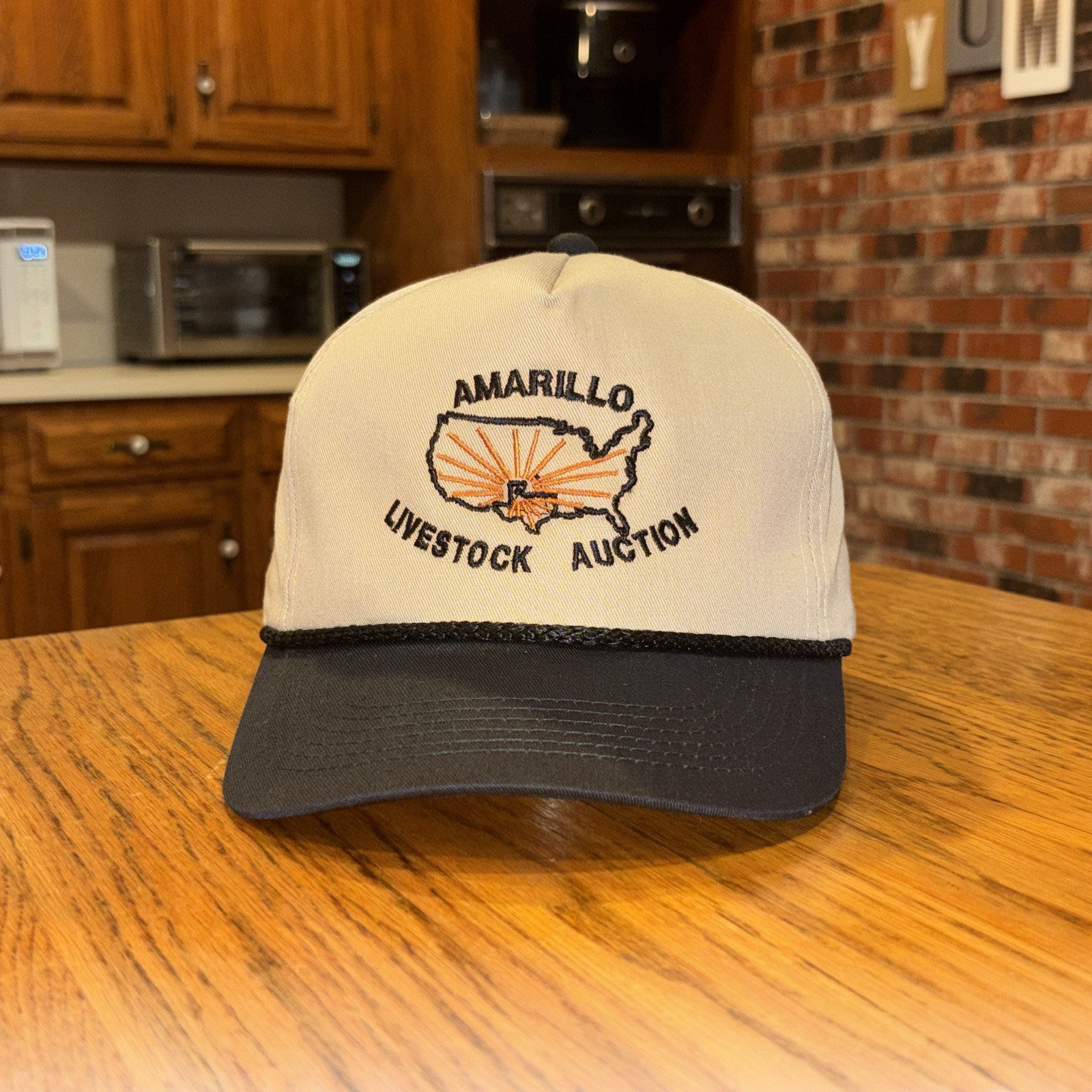 Vintage Amarillo Livestock Auction Youngan Rope Snapback Trucker Hat USA