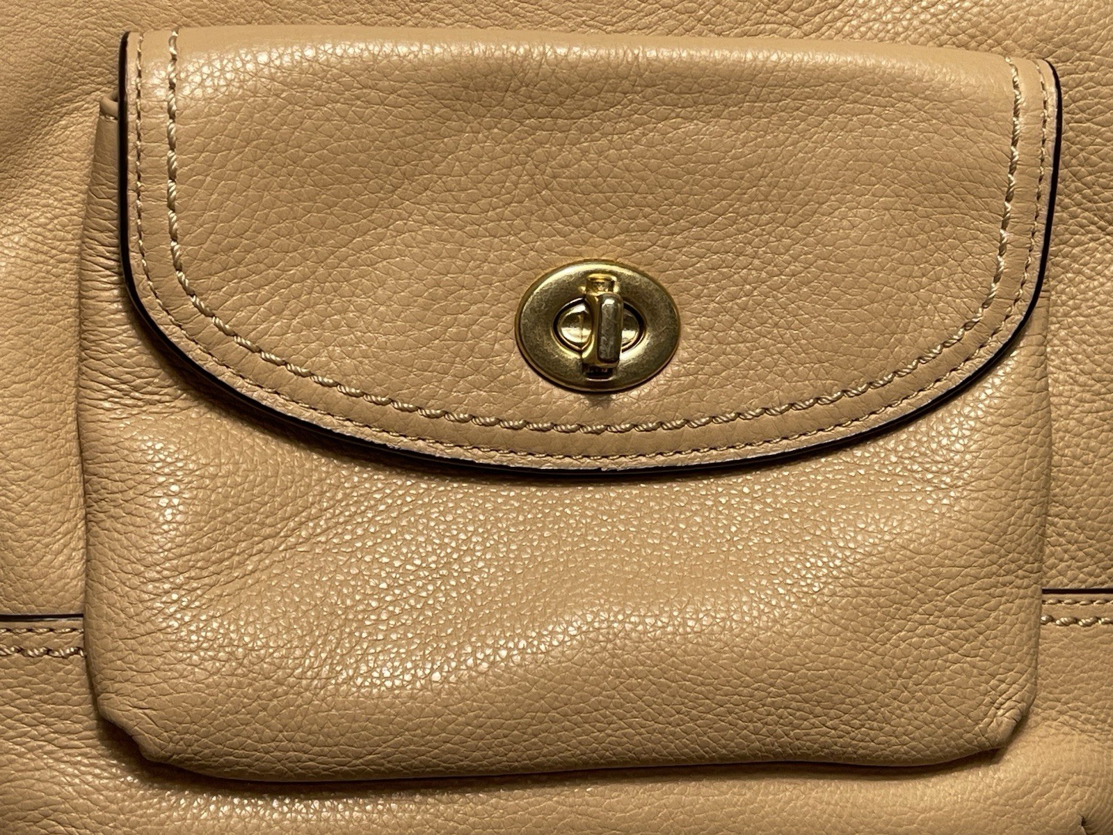 Coach Park Nude Leather Swingpack Crossbody Zip & Turn lock Brass Hardware Bag