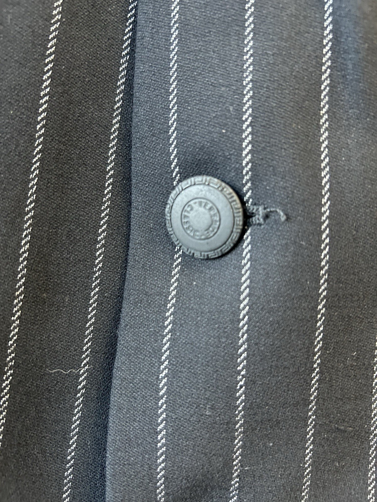 Men’s Pinstriped Vintage Versace Classic V2 2 Piece Suit