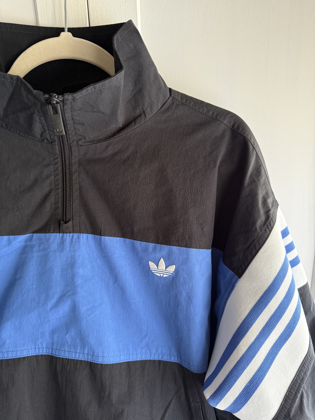 adidas Originals x ASOS *sold out* half zip track jacket in black – size medium