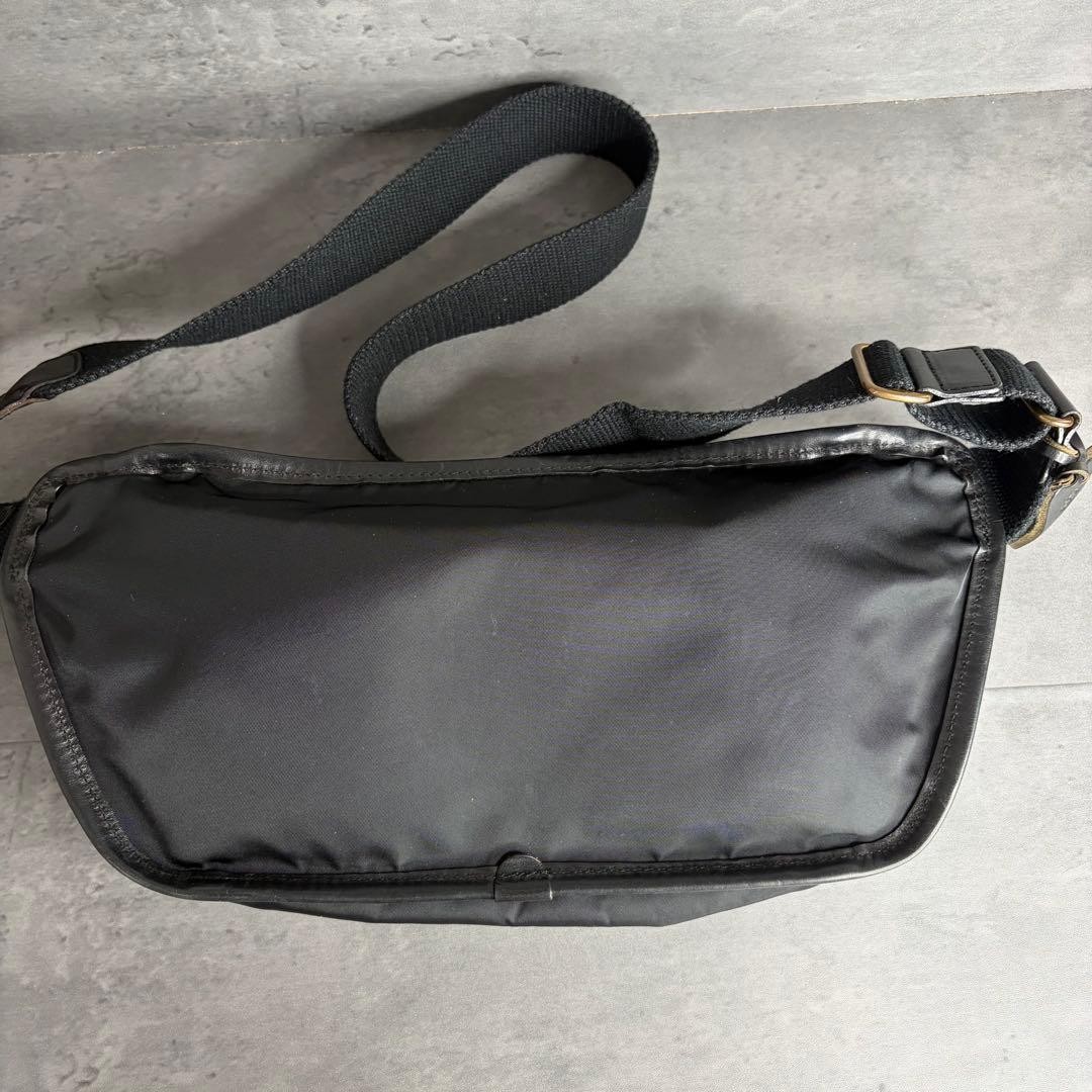 Felisi Nylon Leather Body Bag Crossbody Black Japan Excellent 0611970