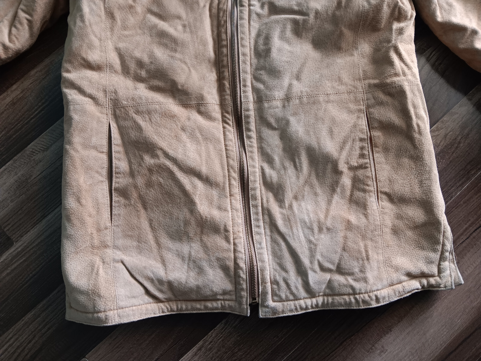 St John bay washable suede Leather Men’s size small beige faux fur lined jacket